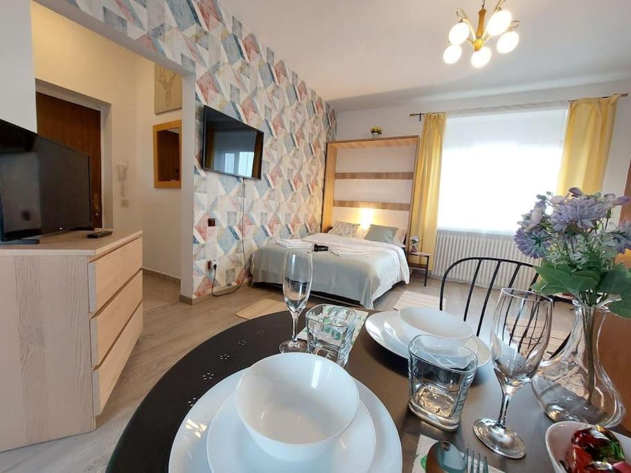 Sweet Dreams Suites Panoramic Studio Zodiac Dorobanti Бухарест Экстерьер фото